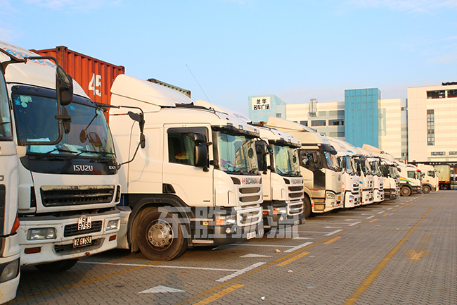 澳門集裝箱運(yùn)輸，澳門柜車包車運(yùn)輸，澳門整柜往返運(yùn)輸，深圳到澳門柜車運(yùn)輸